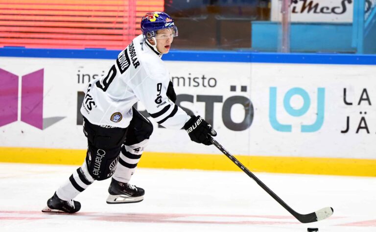 HS: Nuorten Leijonien tähti ei kaihda vertailua isäänsä