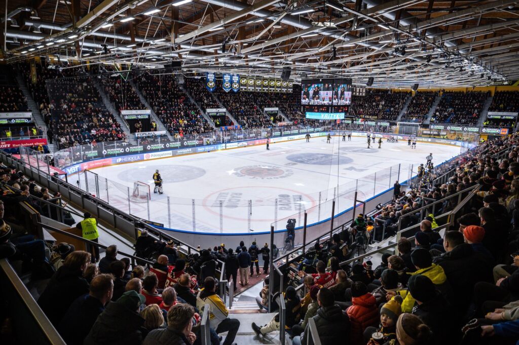 Kolme numeroa jäi muistiin – suomalaispelaaja kuuli tuomionsa