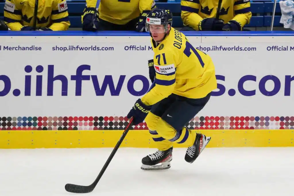 Mikä maksaa? – Tre Kronorin MM-tähti vailla NHL-sopimusta