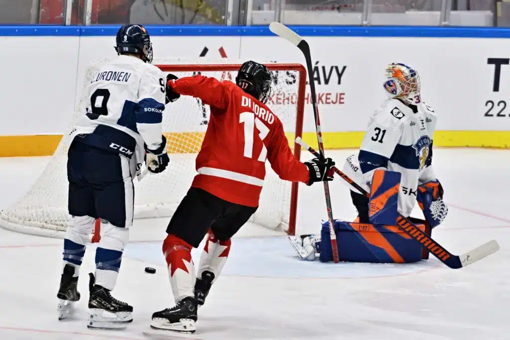Pikkuleijonilta loppui jalat Kanadan kyydissä – Hlinka Gretzky Cup käynnistyi tappiolla