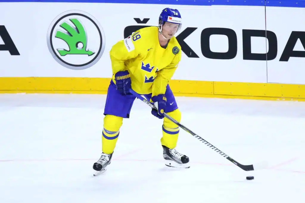 Kulisseissa kuohuu – legendan paluusta uhkaa muodostua pannukakku