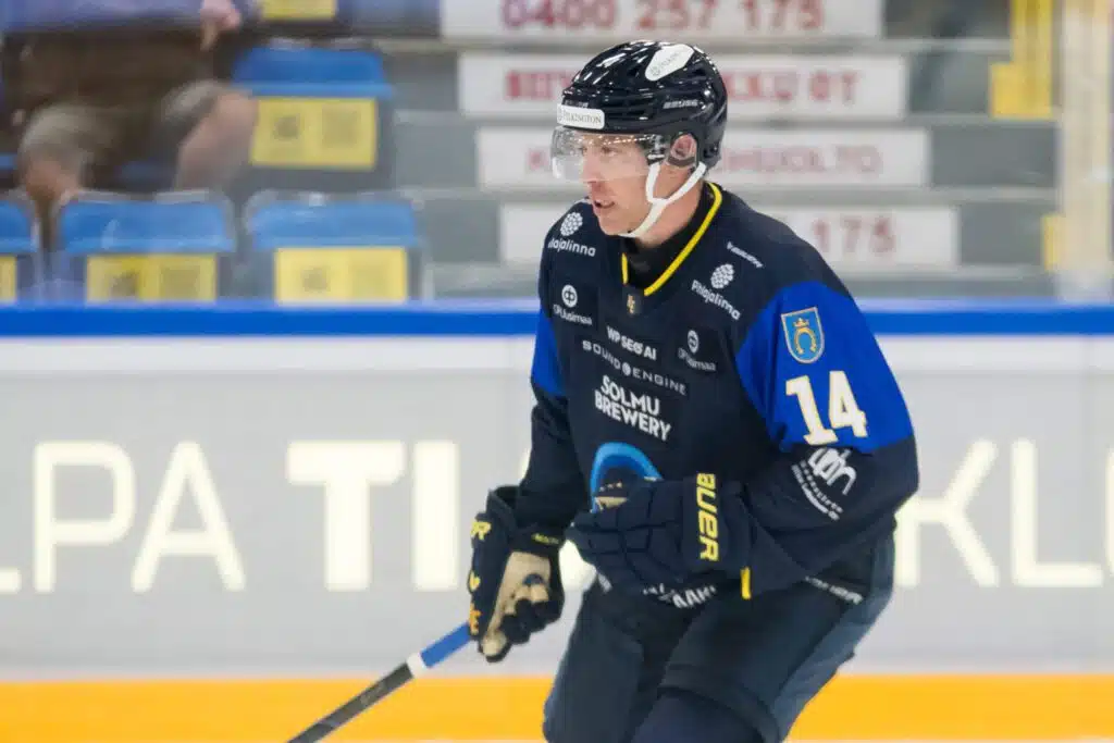 Nuorten Leijonien hyökkääjälle jättikehut Liigan ulkomaalaistähdeltä