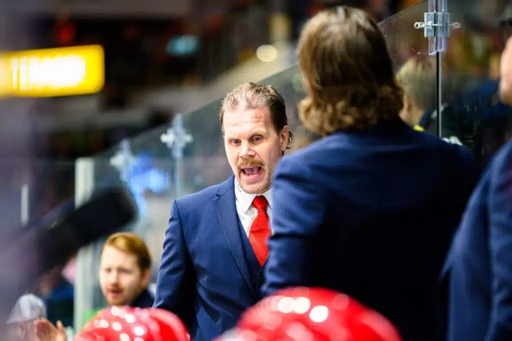 Leijona-legenda räjähti – tältä kaikki näytti jään laidalla