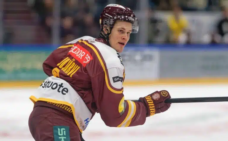 Jesse Puljujärvi yhä hurjassa vedossa Sveitsissä