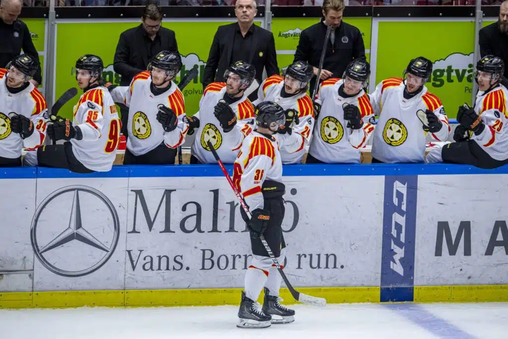 Jättipaluu lähestyy – maailmanmestari tekemässä täyskäännöksen