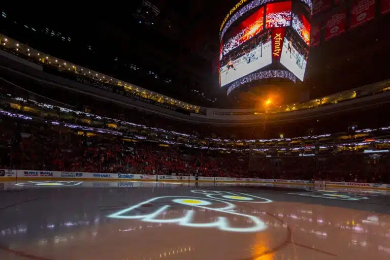 NHL-lähetyksessä tapahtui jotain täysin odottamatonta – välitön reaktio