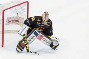 Yleisö raivostui suomalaiselle – yksi hetki käänsi koko ottelusarjan suunnan