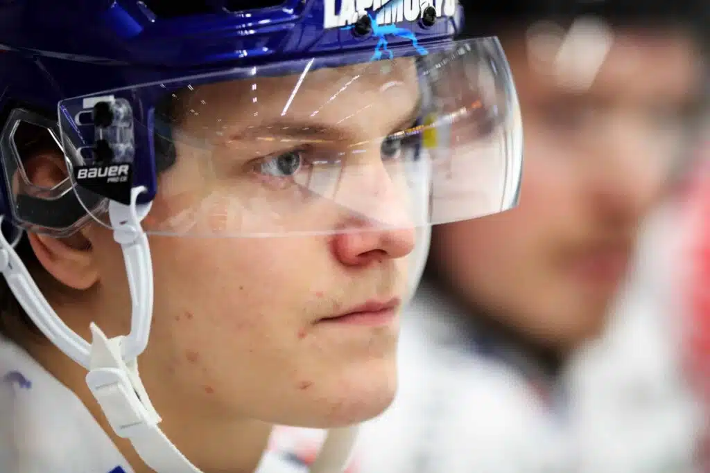 NHL:n raadollisuus iski suomalaispelaajan kasvoille – kylmä totuus löi ilmat pihalle