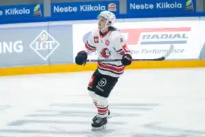 Suomalaispuolustaja sai uuden mahdollisuuden – SHL-seura teki ratkaisunsa h-hetkellä