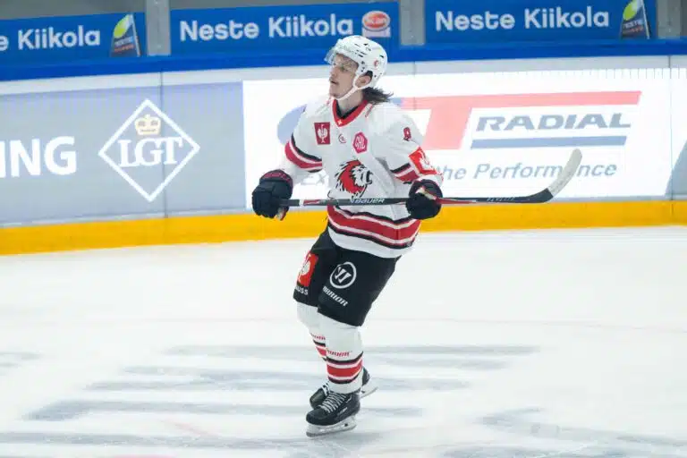 Suomalaispuolustaja sai uuden mahdollisuuden – SHL-seura teki ratkaisunsa h-hetkellä