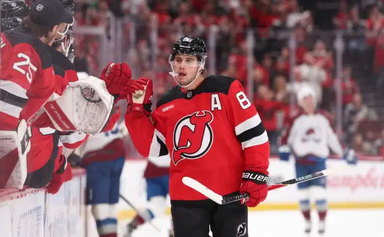 Jack Hughes esitteli osumatarkkuuttaan – lopputulos veti hiljaiseksi