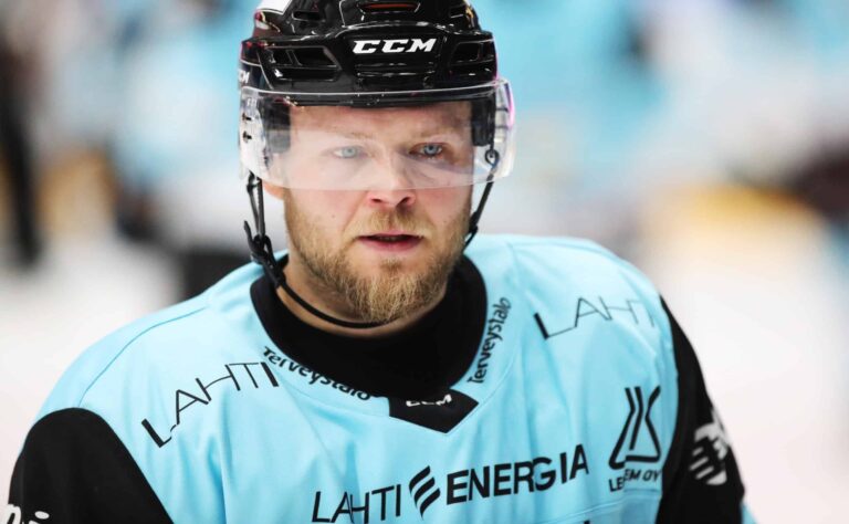 Suomalaiselta uusi aluevaltaus – ex-kiekkotähdelle huippupesti NHL:stä