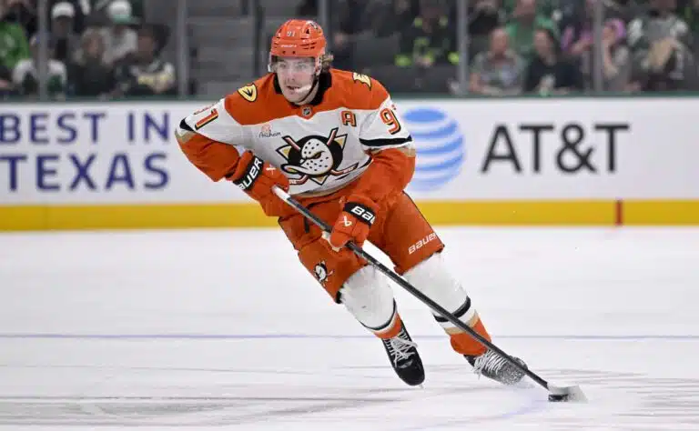 NHL-seura teki sen taas – Ruotsin tähti nousi ratkaisijaksi, vaikka olympiaunelma murskaantui