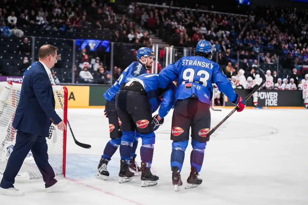 Törkytemppu – Leijonia rankaissut Tshekki-tähti loukkaantui