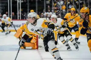 NHL-seura löi vetoa suomalaisen puolesta – GM paljasti syyn kaiken taustalla