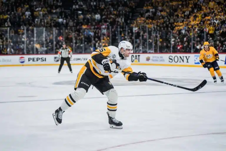 Hyvästit NHL-unelmalle? – suomalaispelaaja löysi uuden kodin SHL:stä
