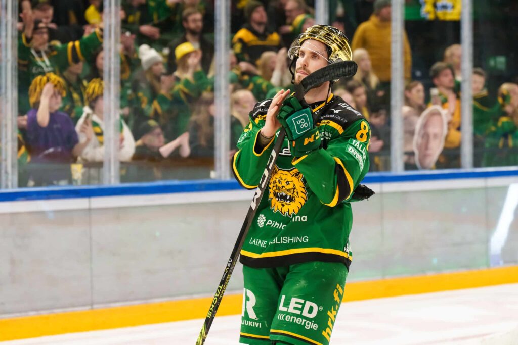 Suomalaispelaajan yllätysratkaisu – taustalta paljastui erikoinen yksityiskohta