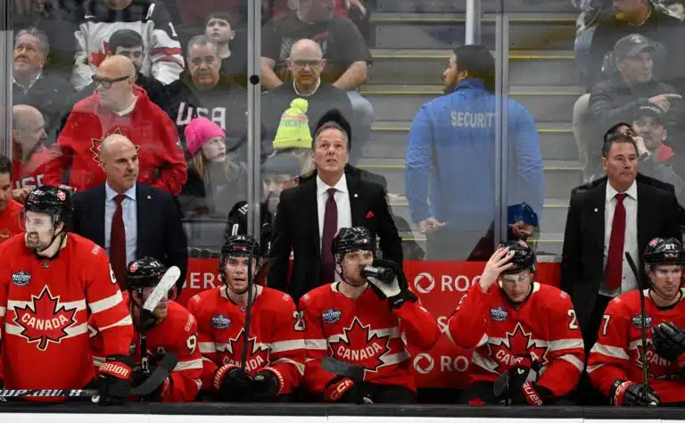 Shokkiratkaisu herätti Kanadassa ihmetystä – päävalmentajalta erinomainen perustelu