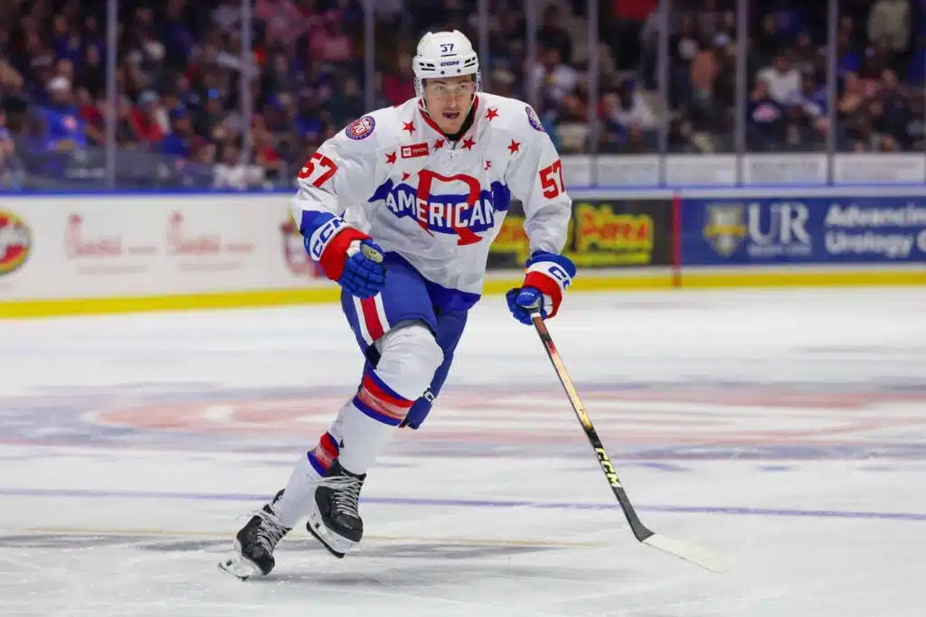 Nuoret Leijonat tosipaikan edessä – tämä mörssäri päästetään irti