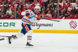Iso nimi liikkeellä – Edmontonin kulisseissa tapahtuu