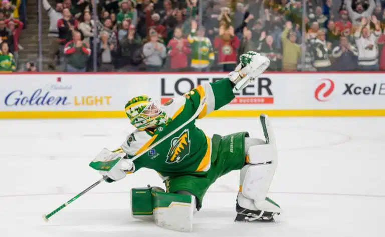 Nyt on hurja huhu – NHL-seura valmis kauppaamaan olympialaisiin lähtevän jalokiven?