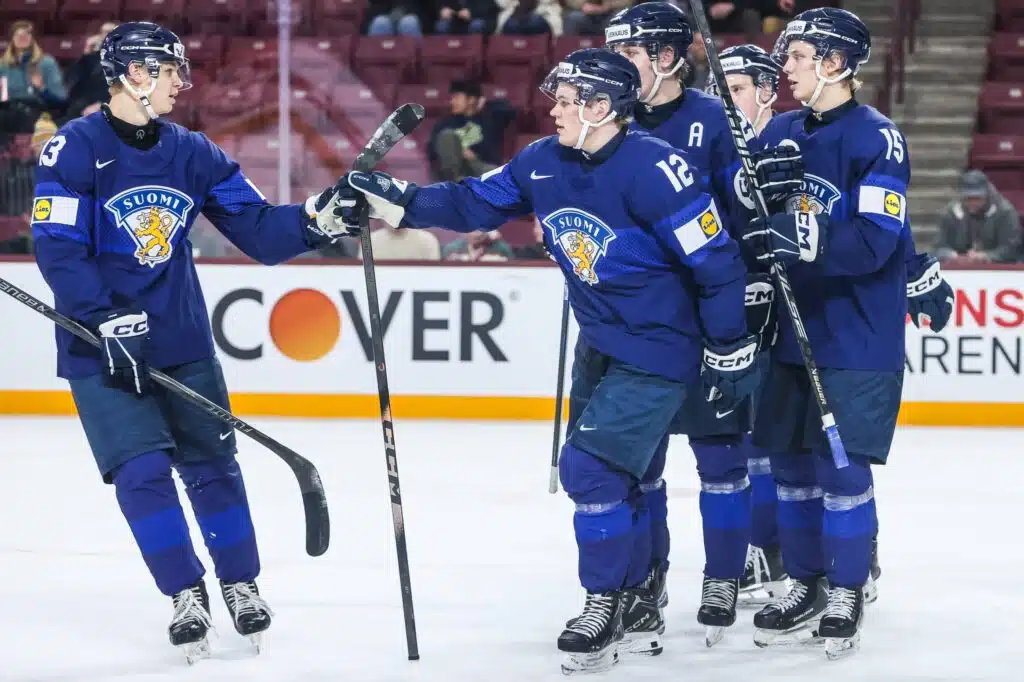 Nuorilta Leijonilta säälimätön esitys! Lauri Mikkola hirmuluvuista: ”Se tuottaa tulosta”