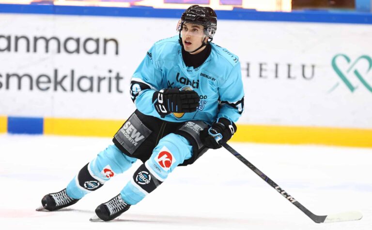 Liiga jäi taustapeiliin – Sami Kapasen ex-suojatti häipyi Jordanin suosituksesta