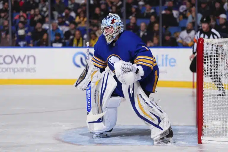 NHL-seura tekee täyskäännöksen? – katseet kohdistuvat suomalaismuuriin