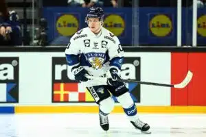 Leijonien MM-tähti koki SHL:n kovuuden – vaisut tehot