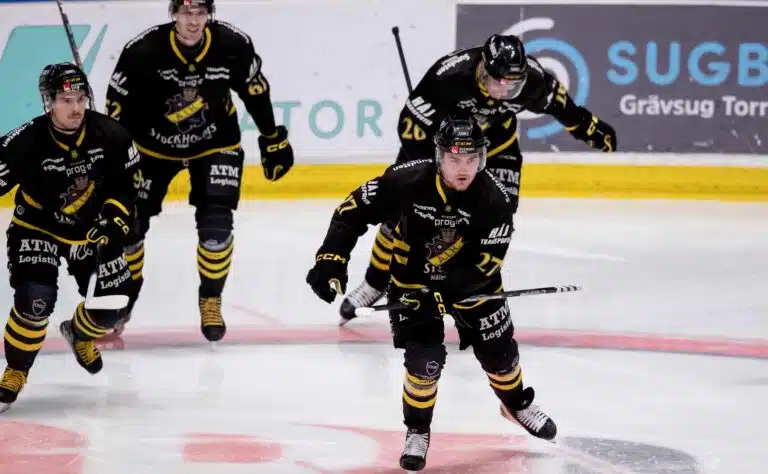 262 päivän odotus päättyi – Ruotsalaishyökkääjä teki näyttävän paluun