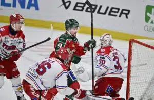 Kaaos ei päättynyt yhteen lähtöön – seura ajautui uuteen kriisiin