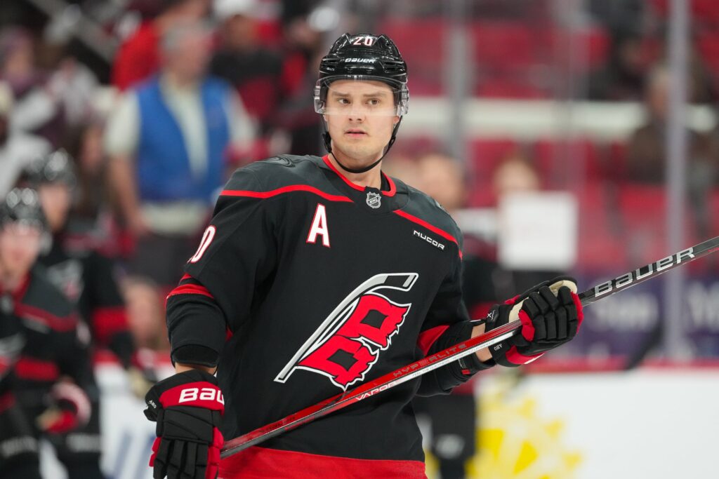 Katso: Sebastian Aho loihti historiallisen maalin
