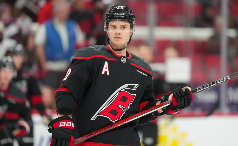 Katso: Sebastian Aho loihti historiallisen maalin