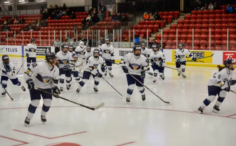 MM-avaus päättyi tyrmäykseen: Tyttöleijonilla selvät sävelet