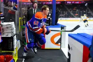 Tämä tilasto kertoo kaiken – suomalainen kellotti käsittämättömät lukemat NHL:ssä