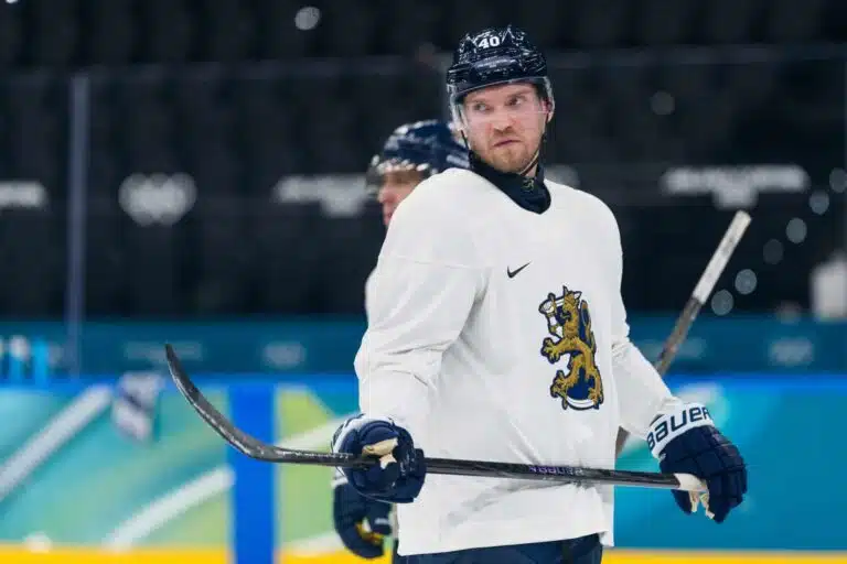 Karu halli muistuttaa Leijonien tähteä kotikaupungista – ”Ihan hauska”
