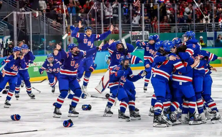 Yhdysvallat iski sydämeen ja mursi Kanadan unelman – olympiafinaali sai julman lopun