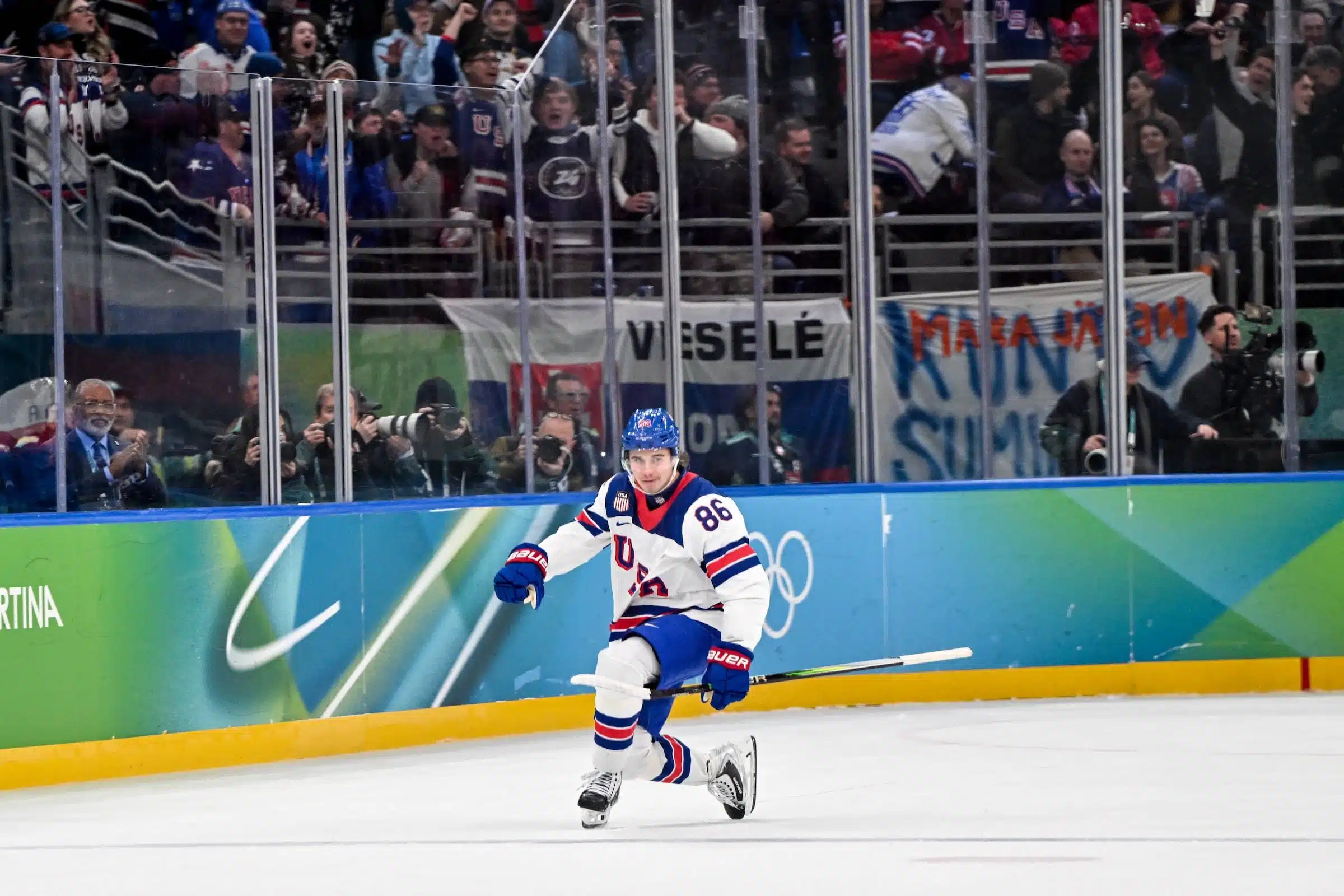 Yhdysvaltain olympiasankari säväytti – takoi käsittämättömät tehot NHL:ssä