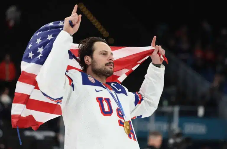Auston Matthewsin agentti poltti päreensä täysin – vaati NHL:n kurinpidolle uskomatonta asiaa