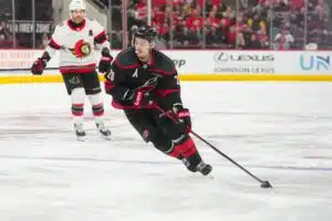 Marssijärjestys meni uusiksi – Sebastian Aho saavutti kovan nimen NHL:ssä