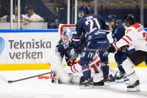 Sai potkut – Ruotsalaisikoni palasi heti huipulle