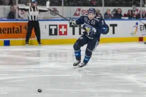 Kuuden suomalaisen Malmö kesälomalle – huhut vievät kolmea uuteen osoitteeseen