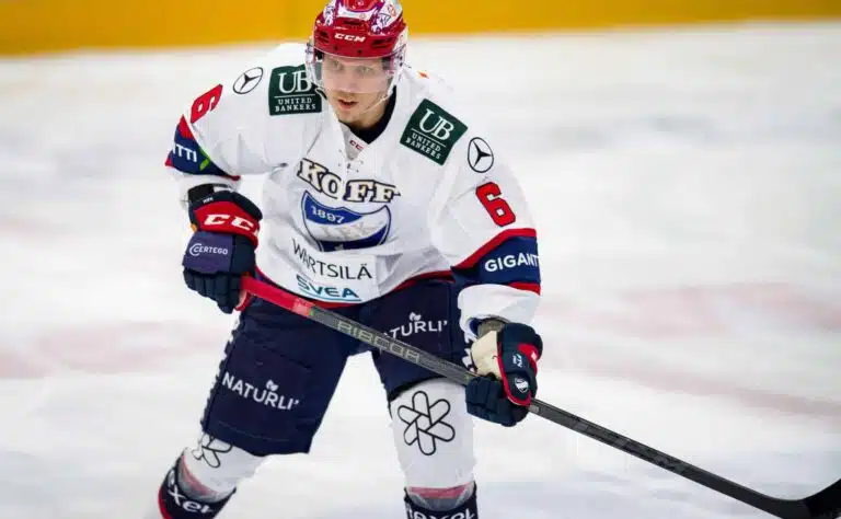 Suomalaispuolustaja ulos SHL-seurasta – edessä paluu Liigaan?