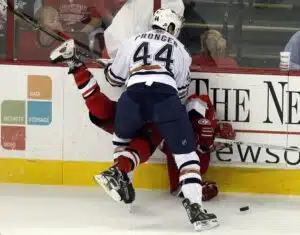 Allekirjoitti NHL-sopimuksen kännissä – nyt tuli vastaus, joka ei siloittele mitään