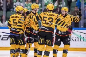 Yksi laatikko saapui pukukoppiin – ja vaikutus näkyi heti