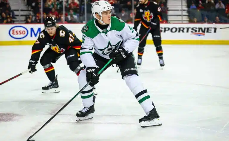 Dallasissa säikähdettiin pahasti – tähtipuolustaja vältti sairaalareissun