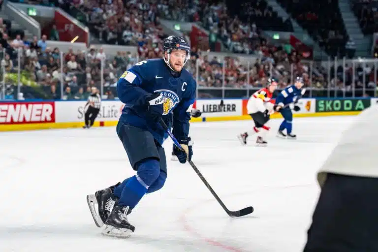 Aleksander Barkov sai poikkeuksellista kohtelua
