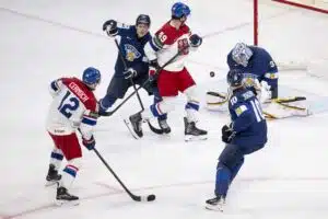 Leijonien välieräpaikka herätti isot tunteet – Urho Vaakanainen antoi suunsa käydä