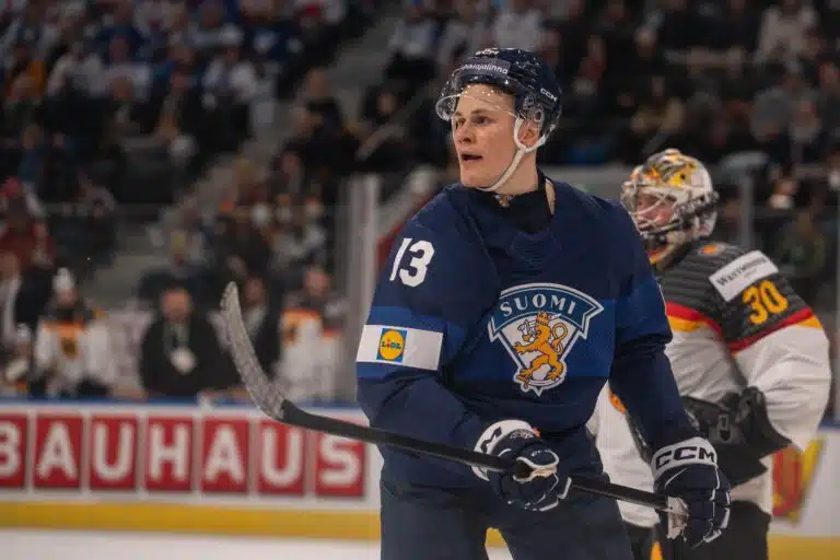 15 maalia viidessä pelissä – Jesse Puljujärven NHL-hurmokselle tuli karu päätös