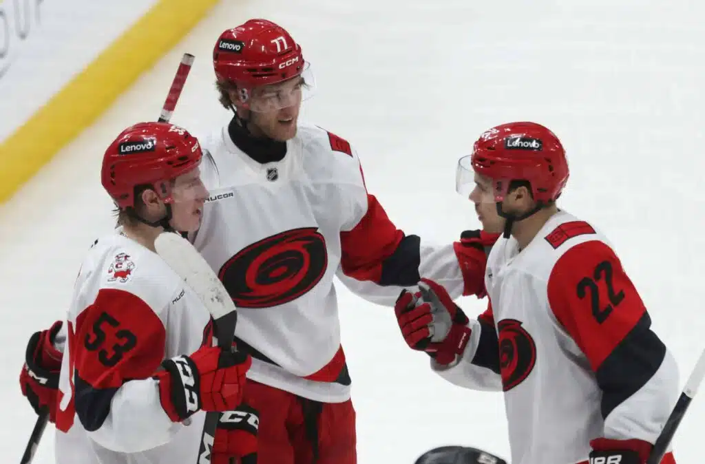 Carolina ei jäänyt odottamaan – Sebastian Ahon seurassa tapahtui hiljainen ratkaisu